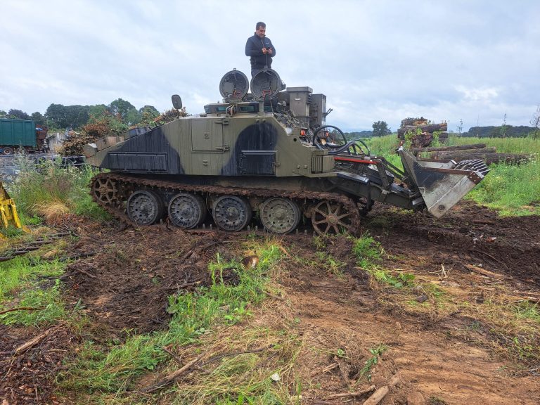 e058ed78-1b0d-4b33-80e7-7594d19121b6